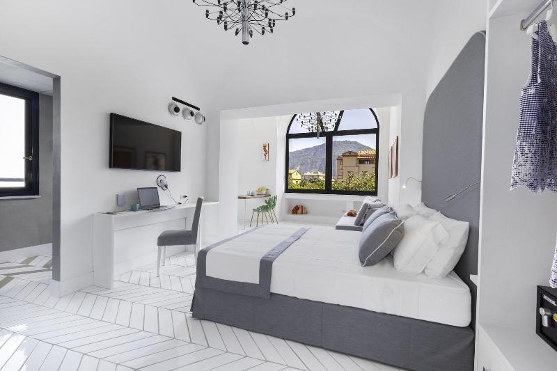 Iommella Luxury Rooms image