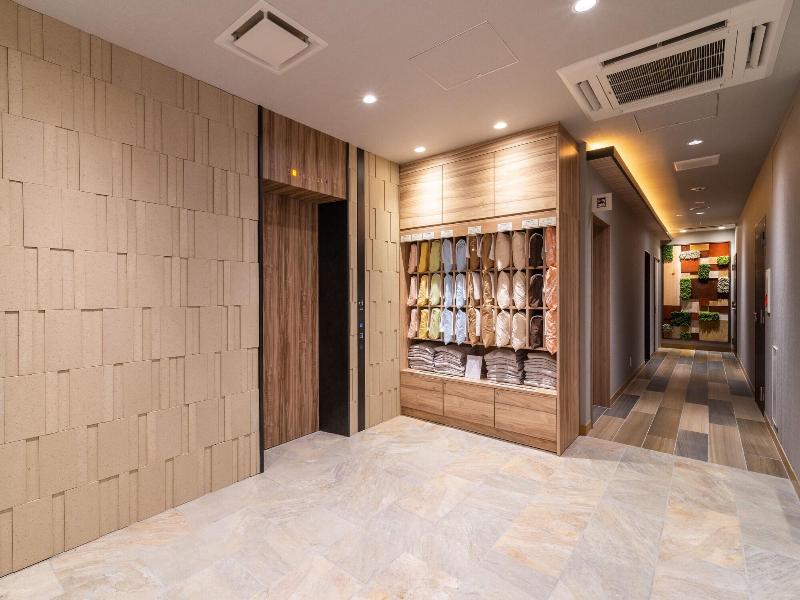 Super Hotel Sendai Airport Inter image