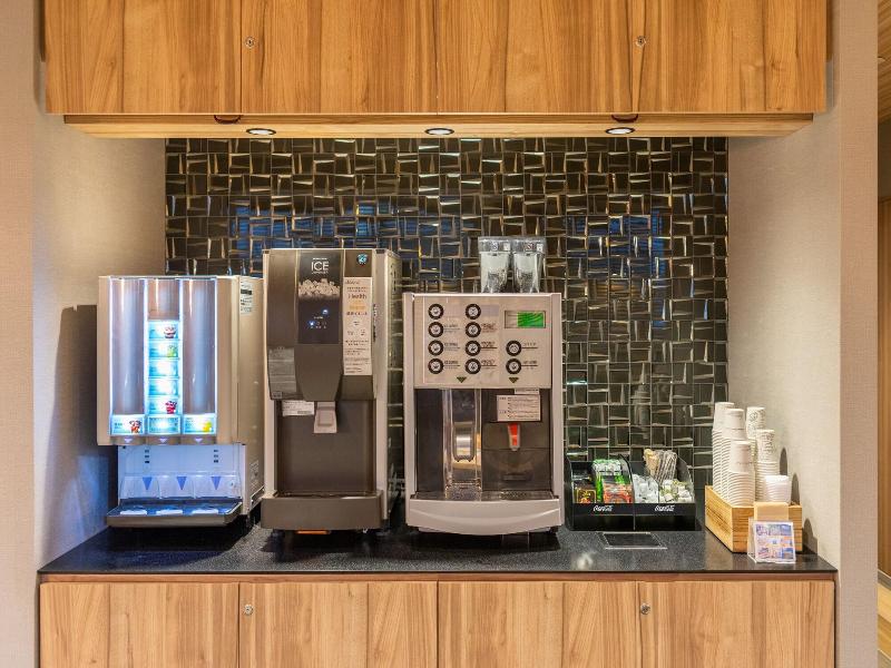 Super Hotel Sendai Airport Inter image