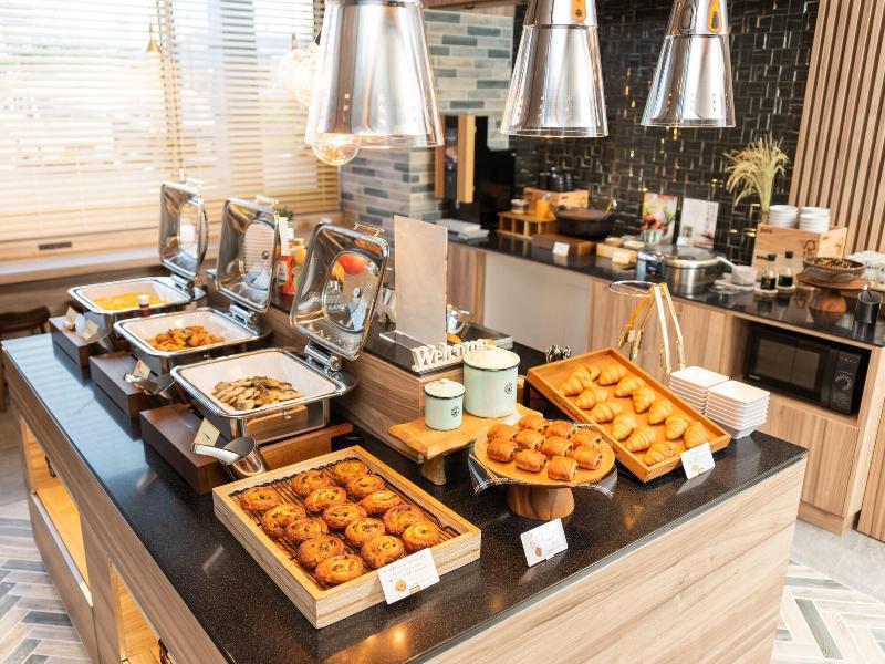 Super Hotel Sendai Airport Inter image