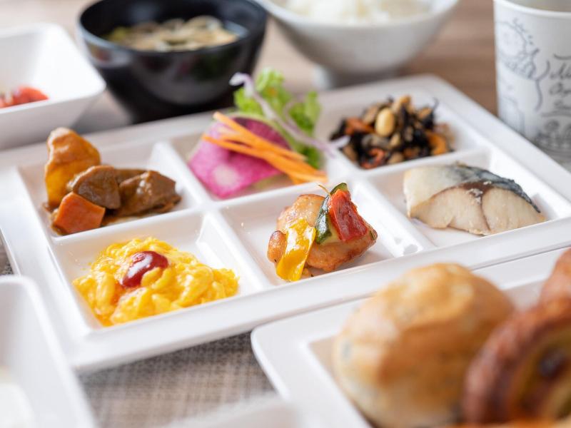 Super Hotel Sendai Airport Inter image
