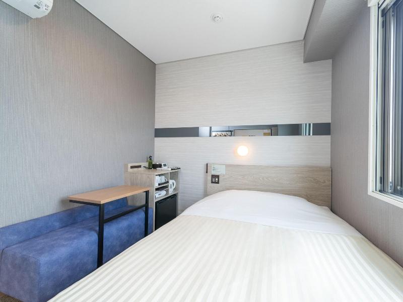 Super Hotel Sendai Airport Inter image