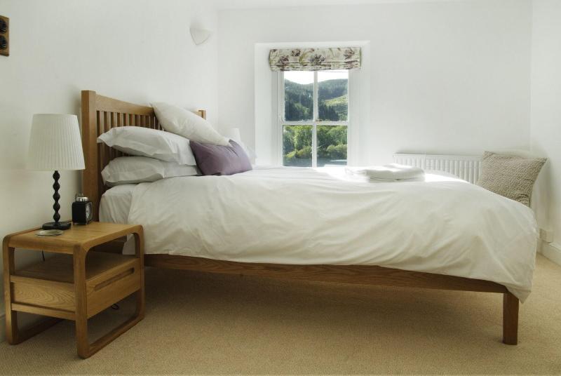 Bronfelin Troed Y Rhiw Holiday Cottages image