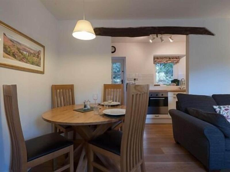Bronfelin Troed Y Rhiw Holiday Cottages image