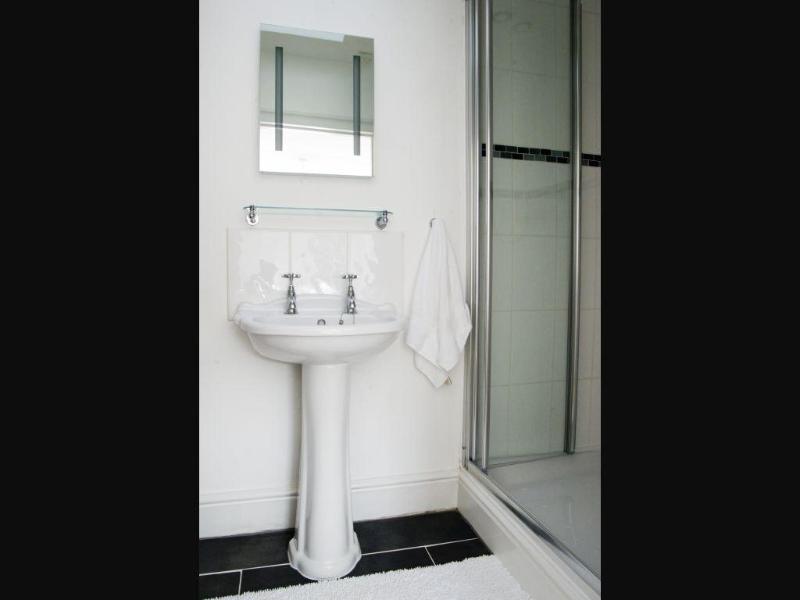 Bronfelin Troed Y Rhiw Holiday Cottages image