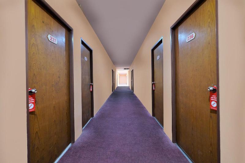 588 Rose In Mansion — view