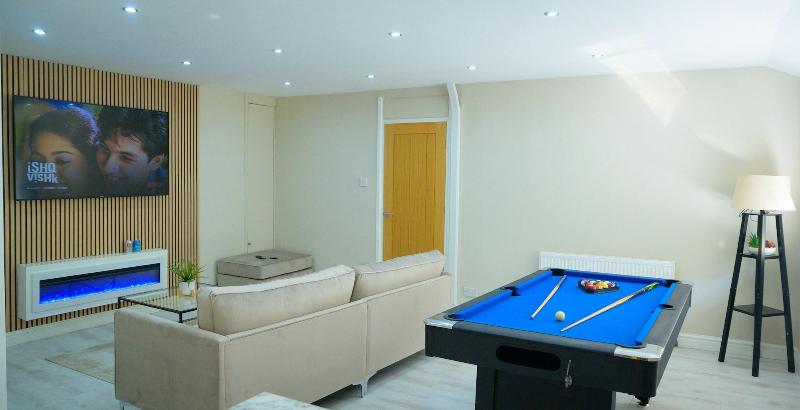 Inviting 1 Bed House In Bradford image
