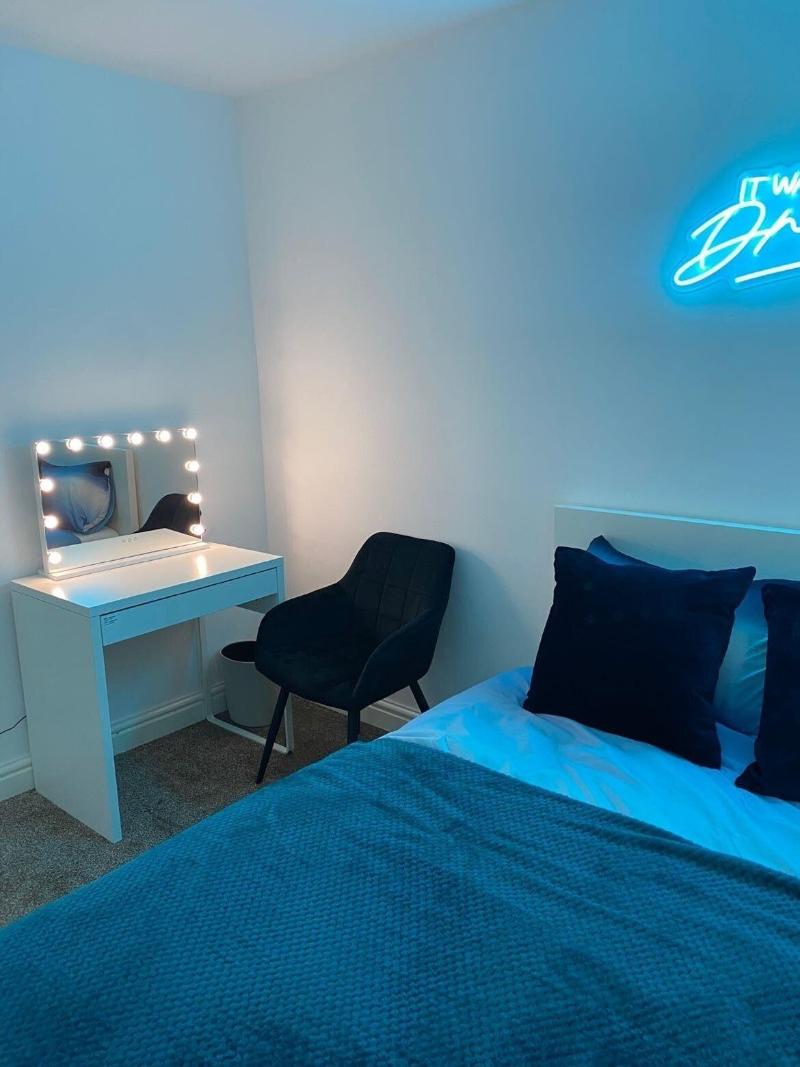 Inviting 1 Bed House In Bradford image