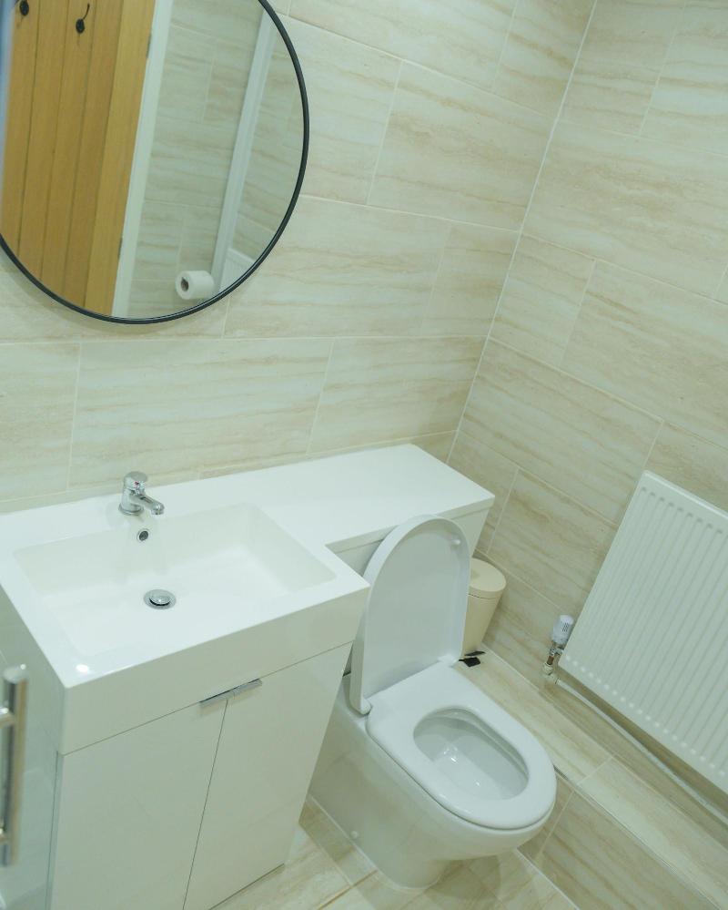 Inviting 1 Bed House In Bradford image