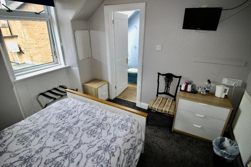 Hunters Guesthouse image