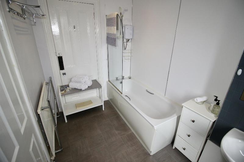 Hunters Guesthouse image