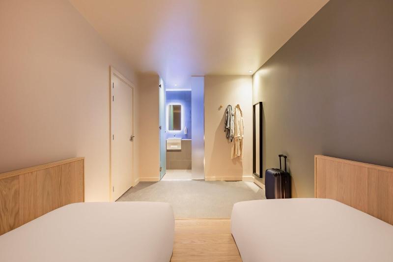 Zedwell Greenwich image