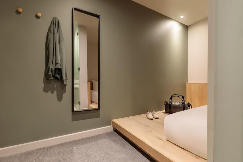 Zedwell Greenwich image