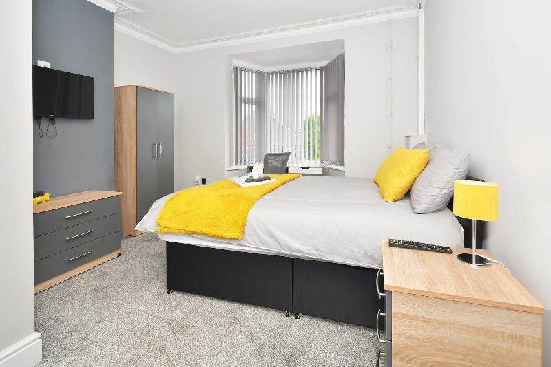 Townhouse Bucknall New Road Stoke image