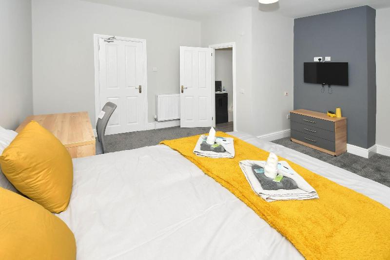 Townhouse Bucknall New Road Stoke image