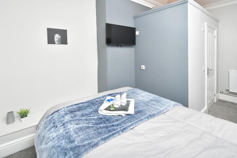 Townhouse Bucknall New Road Stoke image