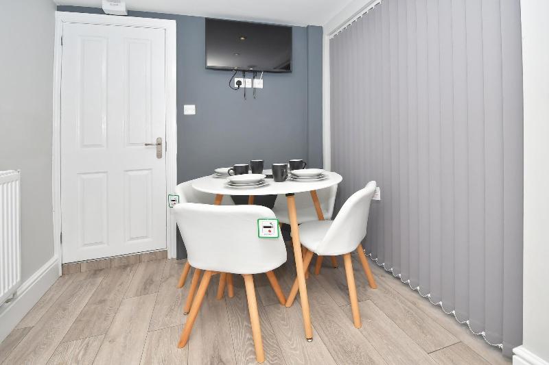 Townhouse Bucknall New Road Stoke image