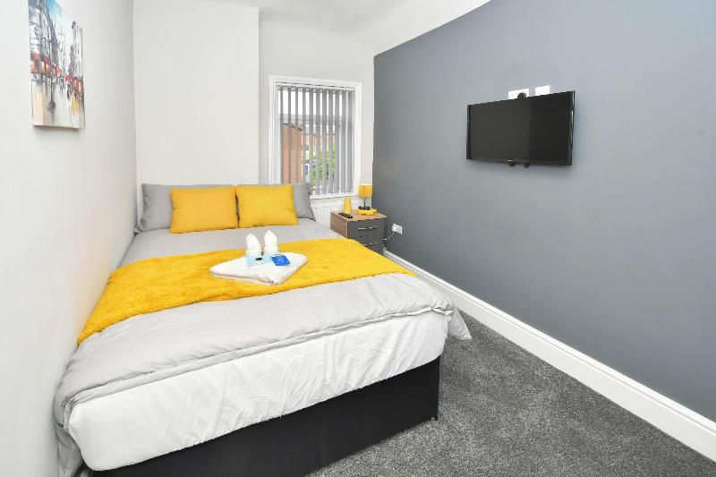 Townhouse Bucknall New Road Stoke image