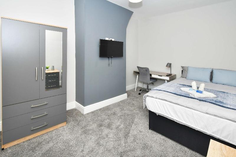Townhouse Bucknall New Road Stoke image