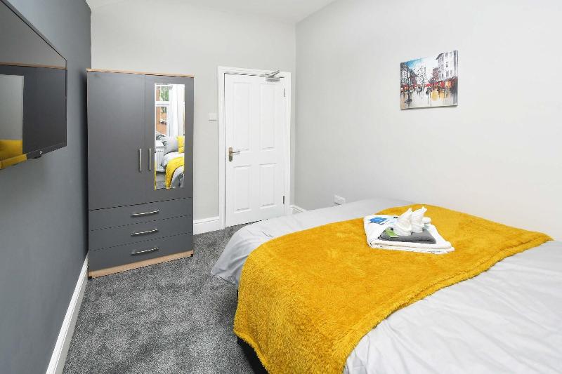 Townhouse Bucknall New Road Stoke image