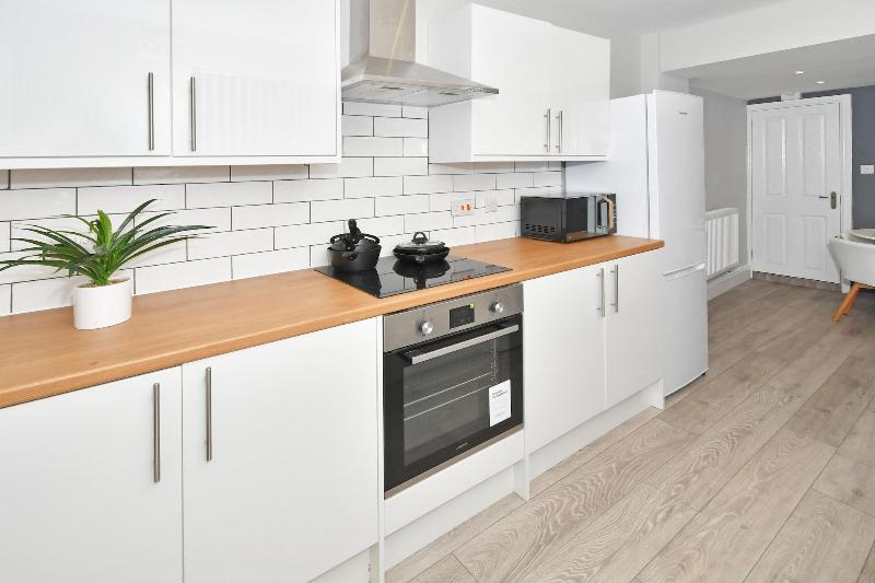 Townhouse Bucknall New Road Stoke image