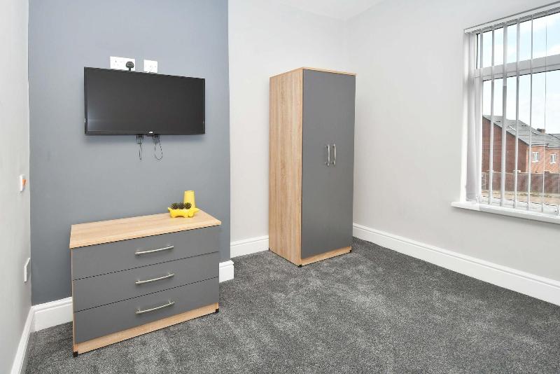 Townhouse Bucknall New Road Stoke image