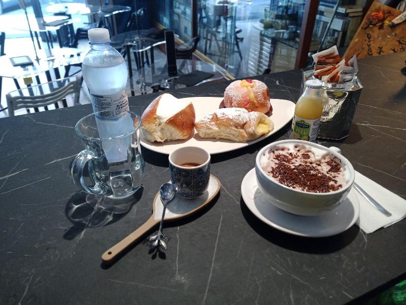 Costumbrismo Caffe' image