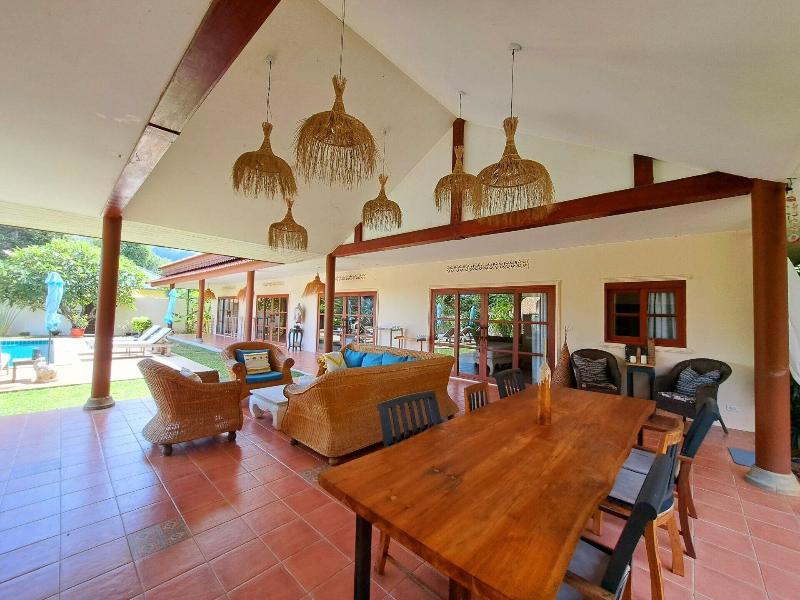 Laura S Guest House Samui image
