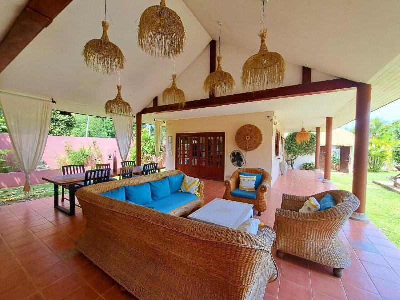 Laura S Guest House Samui image