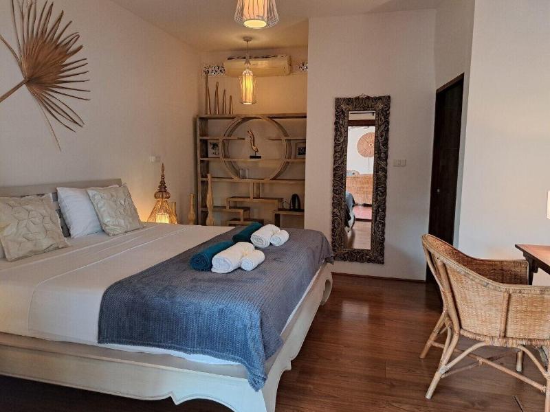 Laura S Guest House Samui image