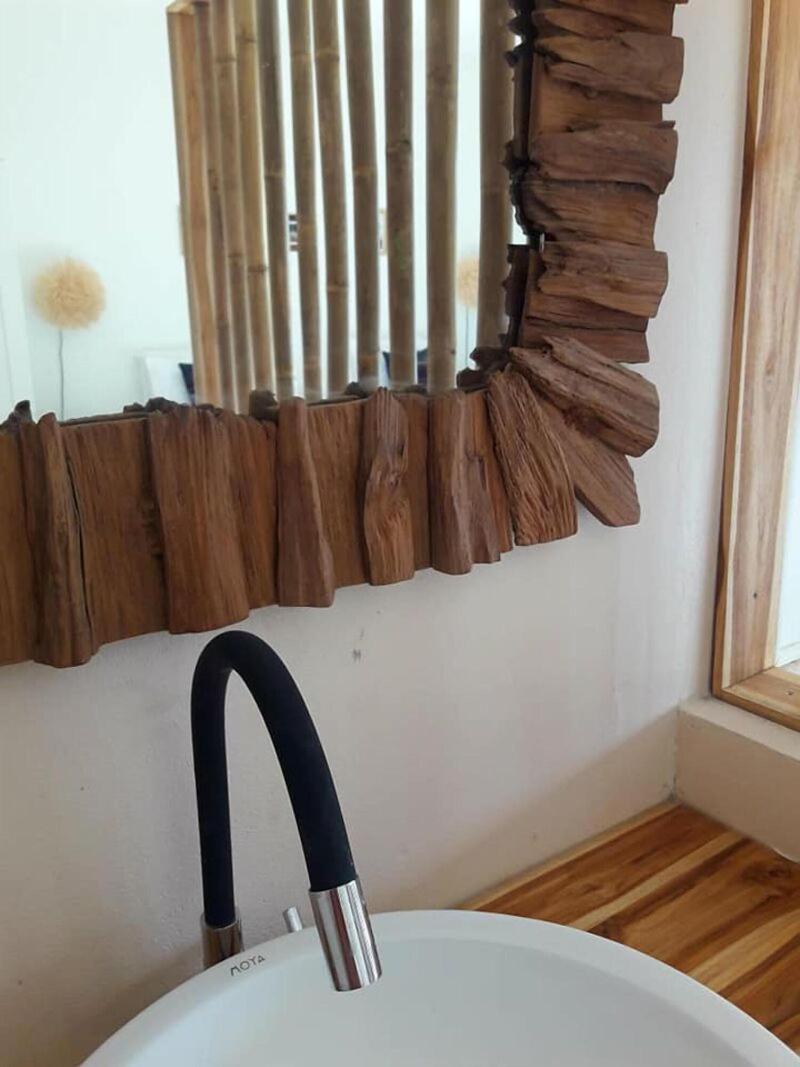 Laura S Guest House Samui image