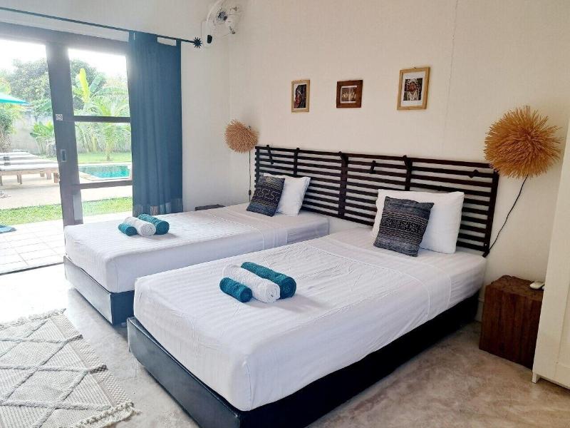 Laura S Guest House Samui image