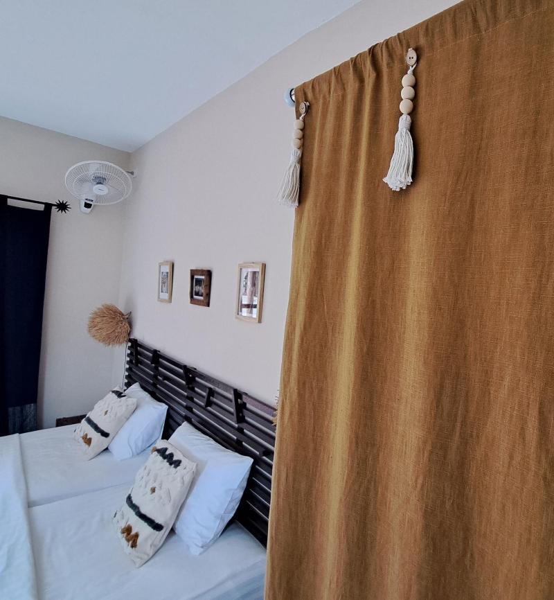 Laura S Guest House Samui image