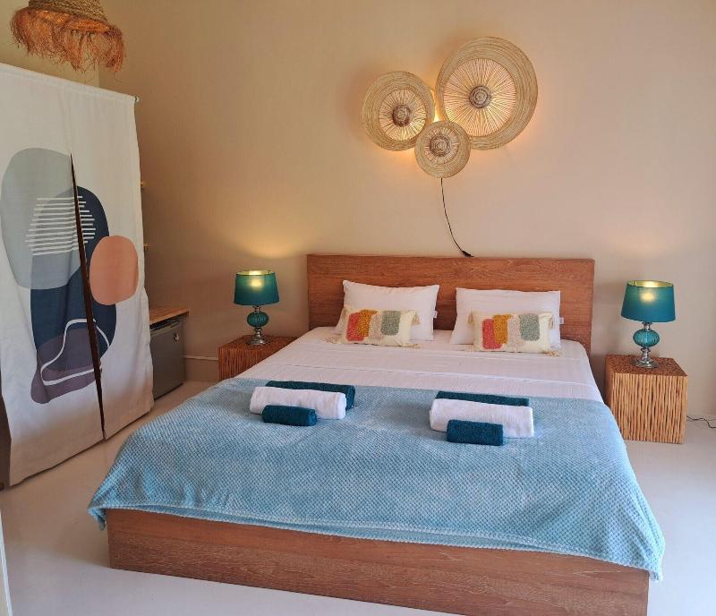 Laura S Guest House Samui image