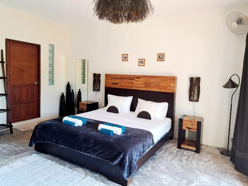 Laura S Guest House Samui image