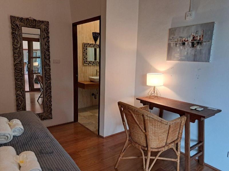 Laura S Guest House Samui image