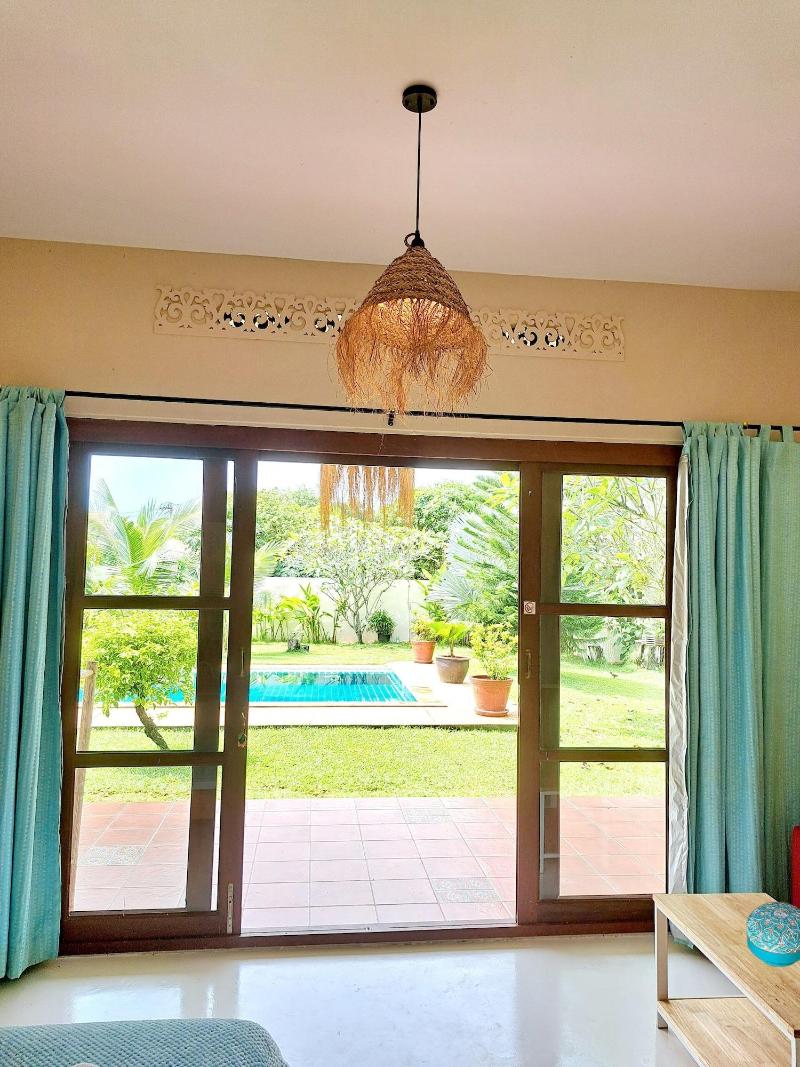 Laura S Guest House Samui image