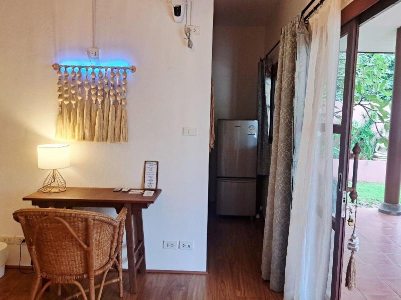 Laura S Guest House Samui image