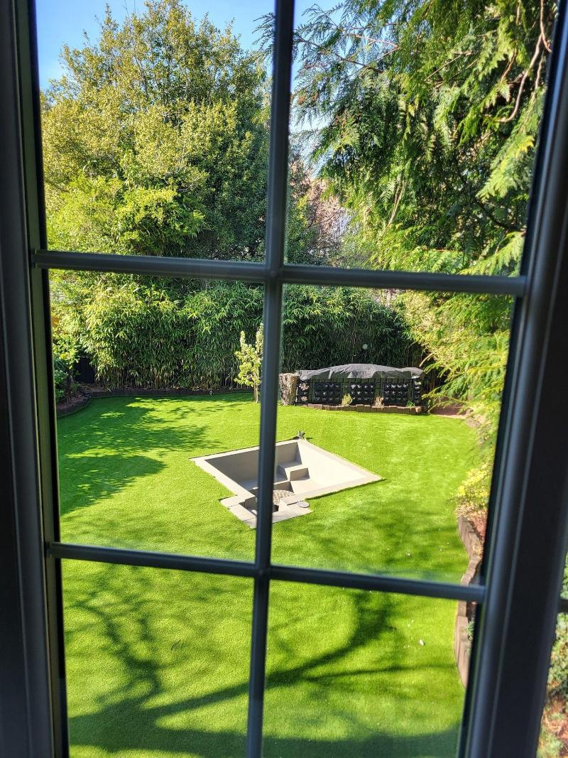 Little Robin Gate image