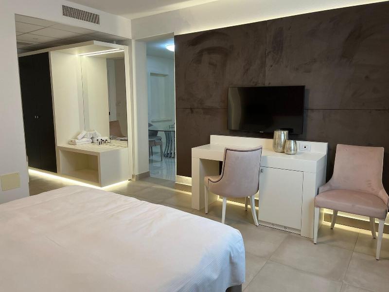 M2 Hotel image