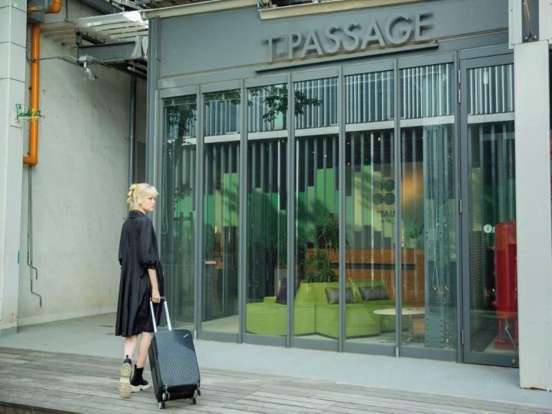 Petals Tokyo Floating Hotel image