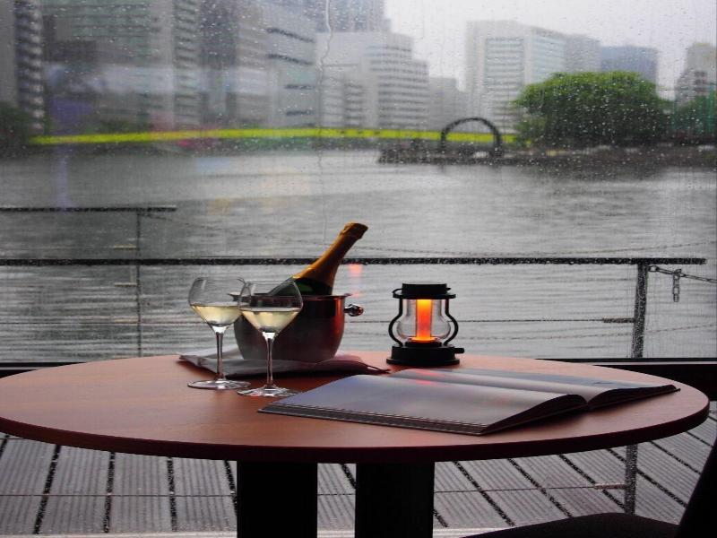 Petals Tokyo Floating Hotel image