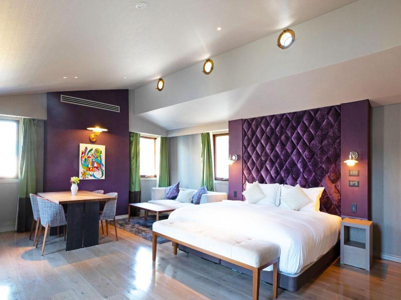 Petals Tokyo Floating Hotel image