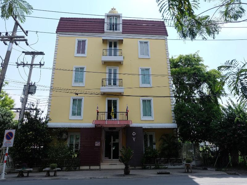 Pop 75429 101 Place Navanakorn image
