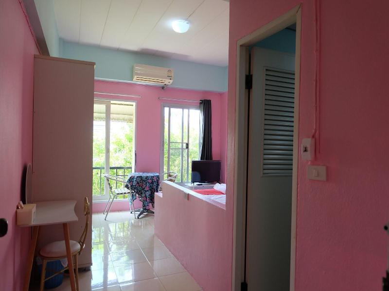 Pop 75429 101 Place Navanakorn image