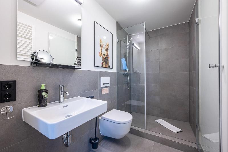 Limehome Stuttgart Elsenhansstr image