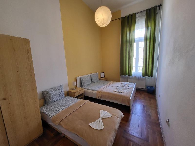 Casa Nora Private Rooms image