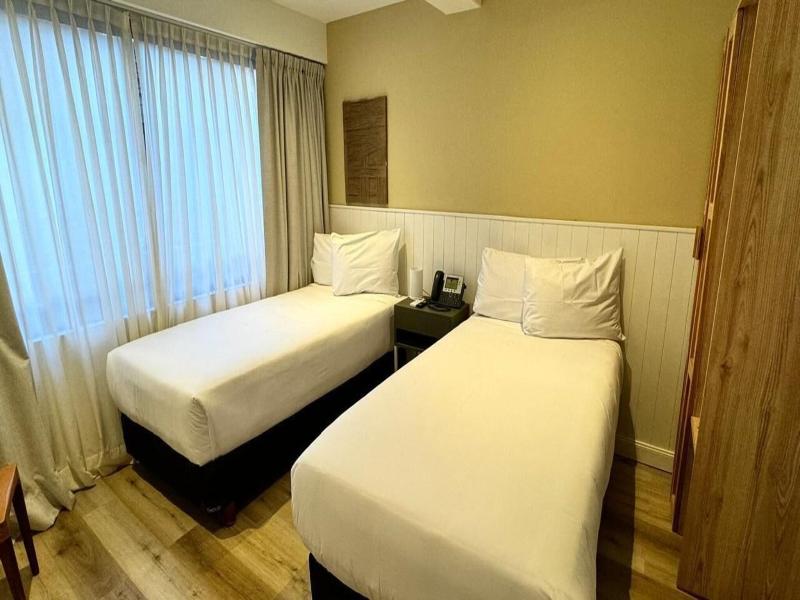 Gardi Hotel & Suites image