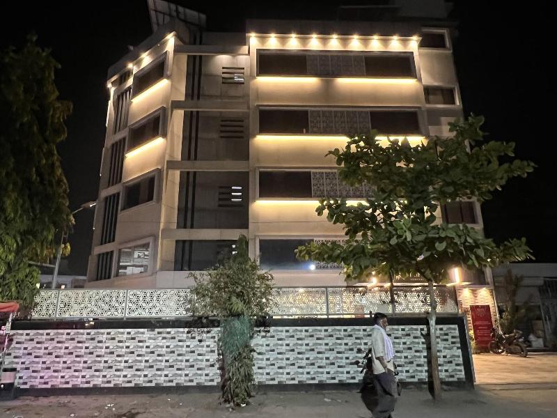 Hotel Niraj International