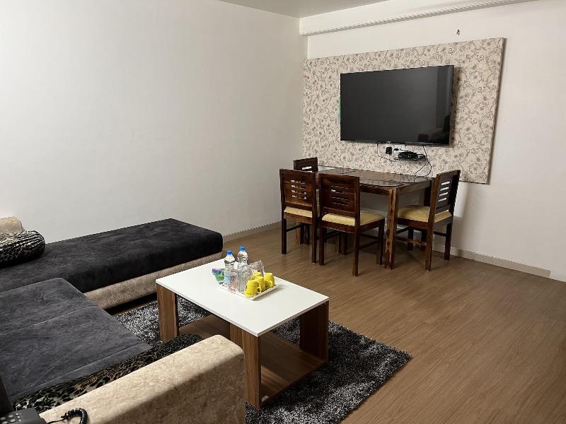 Hotel Niraj International 5